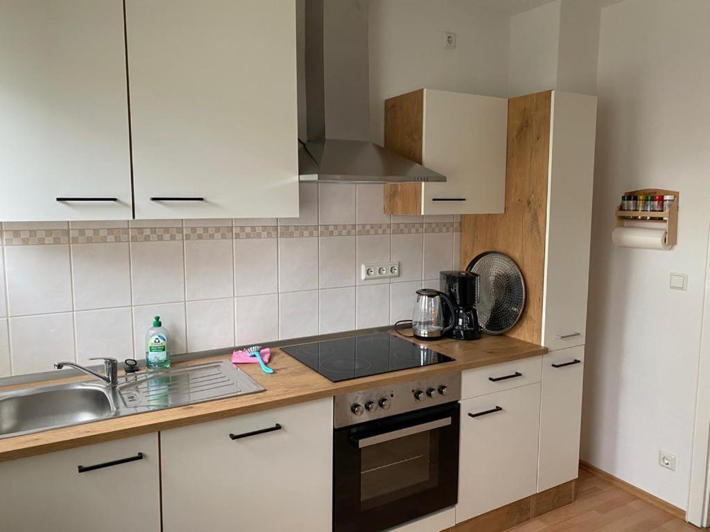 Familienfreundliche Ferienwohnung Maria ドゥーダーシュタット エクステリア 写真