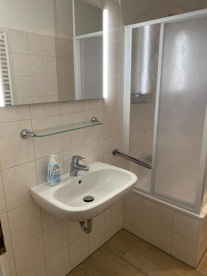 Familienfreundliche Ferienwohnung Maria ドゥーダーシュタット エクステリア 写真